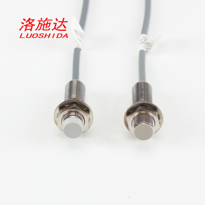 Interruptor indutivo cilíndrico do sensor de proximidade da C.C. de Luoshida 12V com tipo de cabo