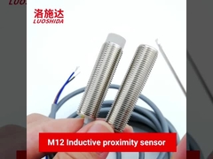 Comprimento mais curto indutivo cilíndrico do tubo 35mm do metal do fio M12 do interruptor 3 do sensor de proximidade 10-30VDC